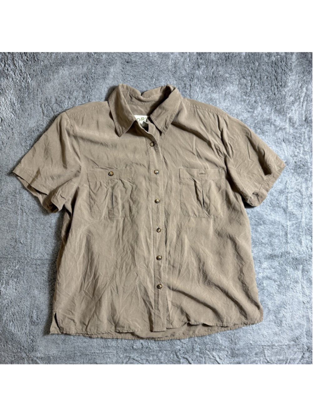 Orvis Women’s 100% Silk Button Front Safari Travel Shirt Tan Short Sleeve Large